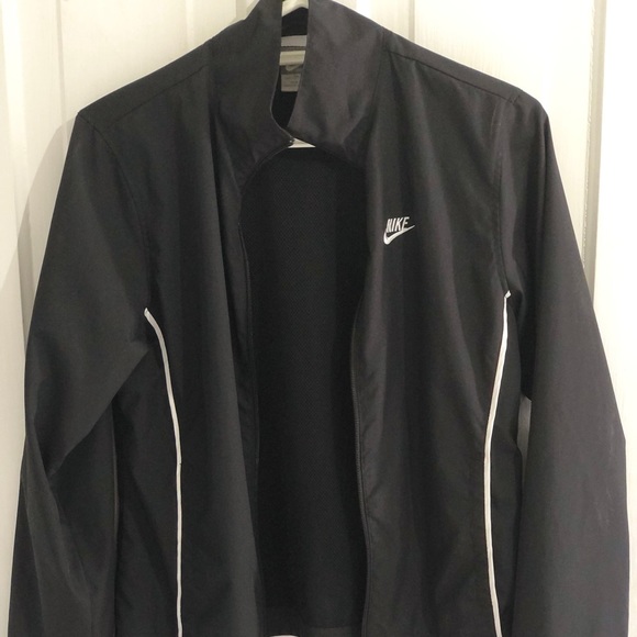 Nike jacket - Picture 1 of 4
